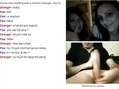 2 cutes girls show tits &amp; ass on omegle